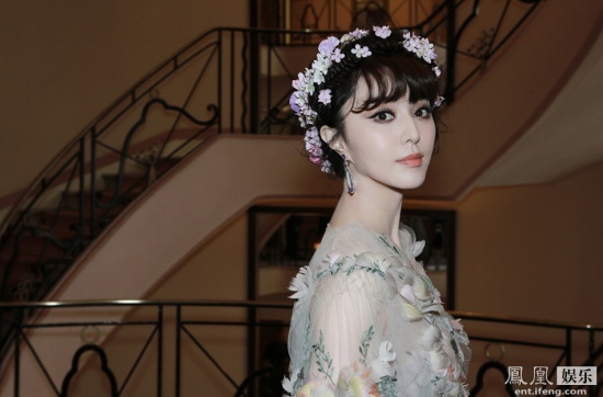 Nhung nang 'hoa tien tu' dep nhat cua showbiz Hoa ngu hinh anh