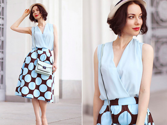 Mac dep ngot ngao nhu bup be Ukraine hinh anh