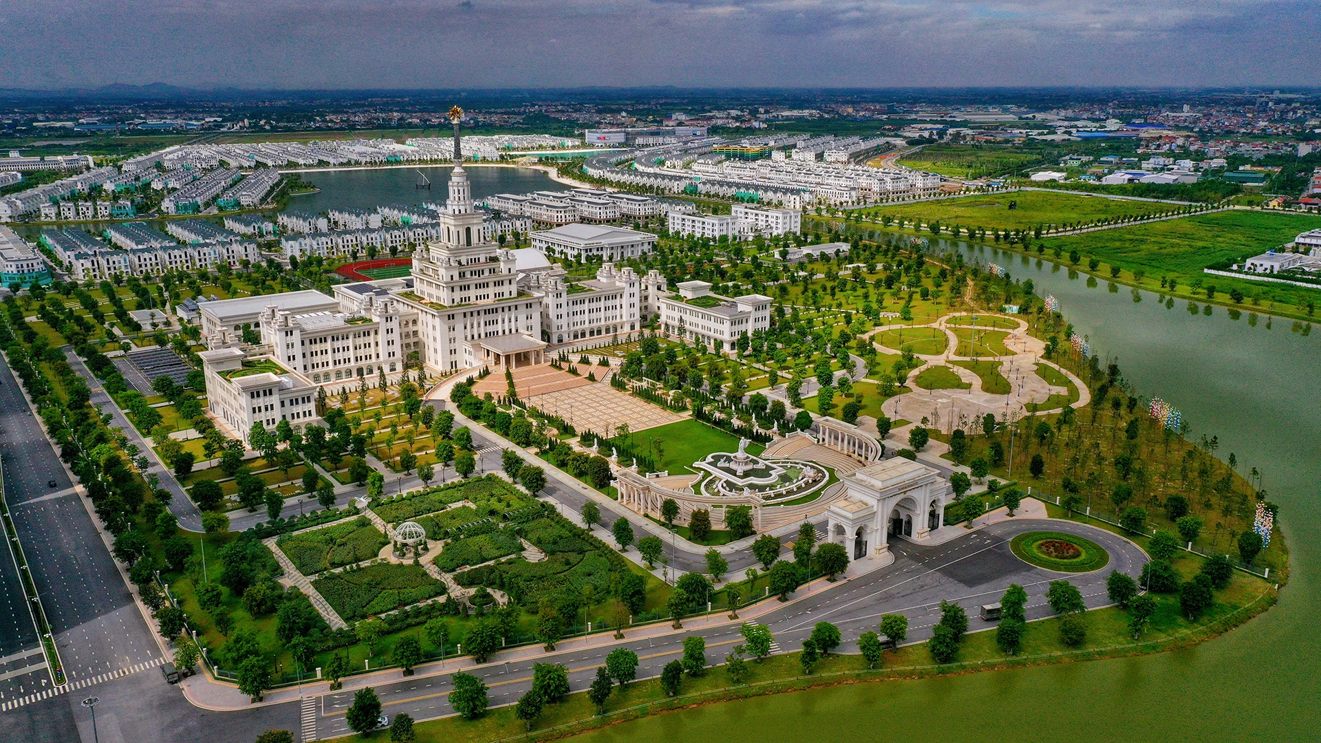 Room ngoai tai Vingroup,  So huu huu nuoc ngoai,  Vingroup phat hanh trai phieu anh 1