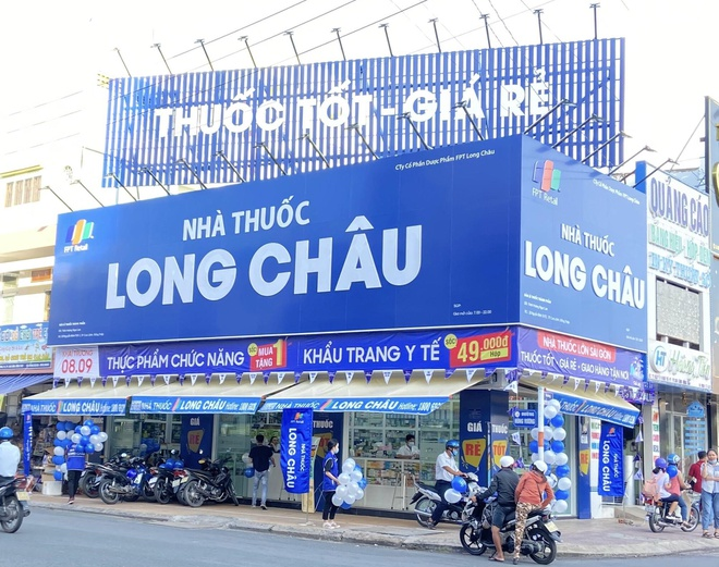 Long Chau muon co them 300-400 nha thuoc hinh anh