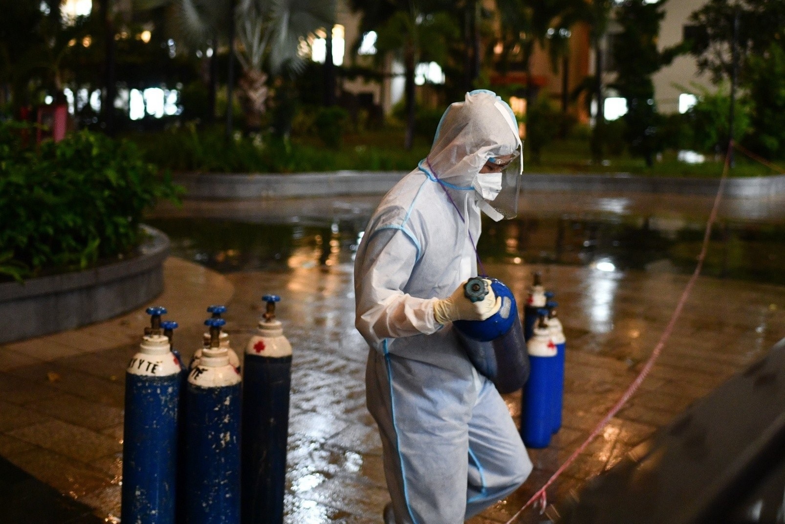 Co phieu doanh nghiep san xuat oxy y te tang gia 4 lan hinh anh