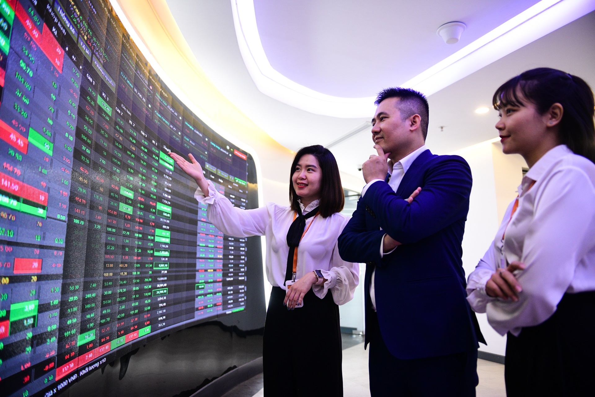 Cong ty chung khoan,  bao cao kinh doanh,  lai nam 2021 anh 1