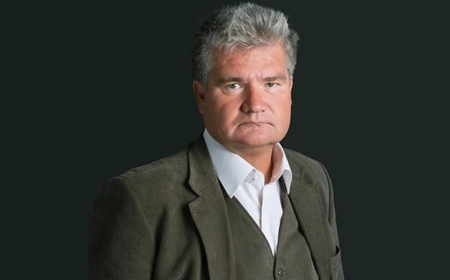 Ong Petri Deryng: Chung khoan Viet Nam co dinh gia hap dan hinh anh