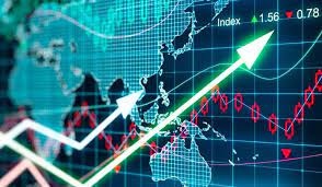 Nha dau tu nen lam gi khi chung khoan vuot dinh 1.500 diem? hinh anh