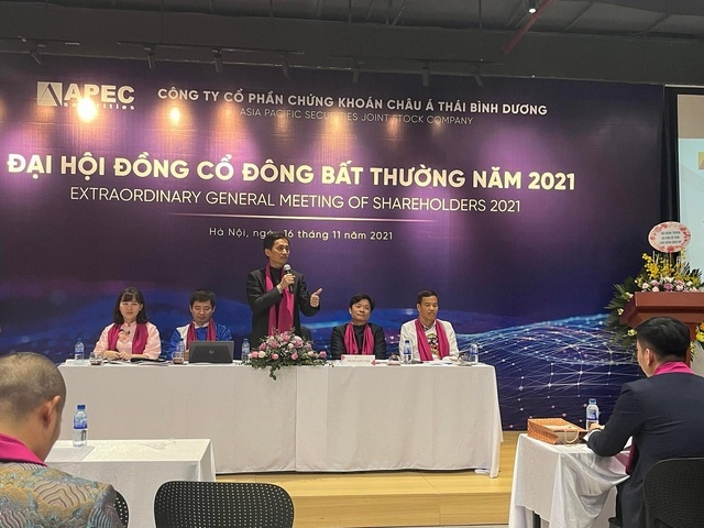 Chung khoan Apec bi buoc ban co phieu API hinh anh