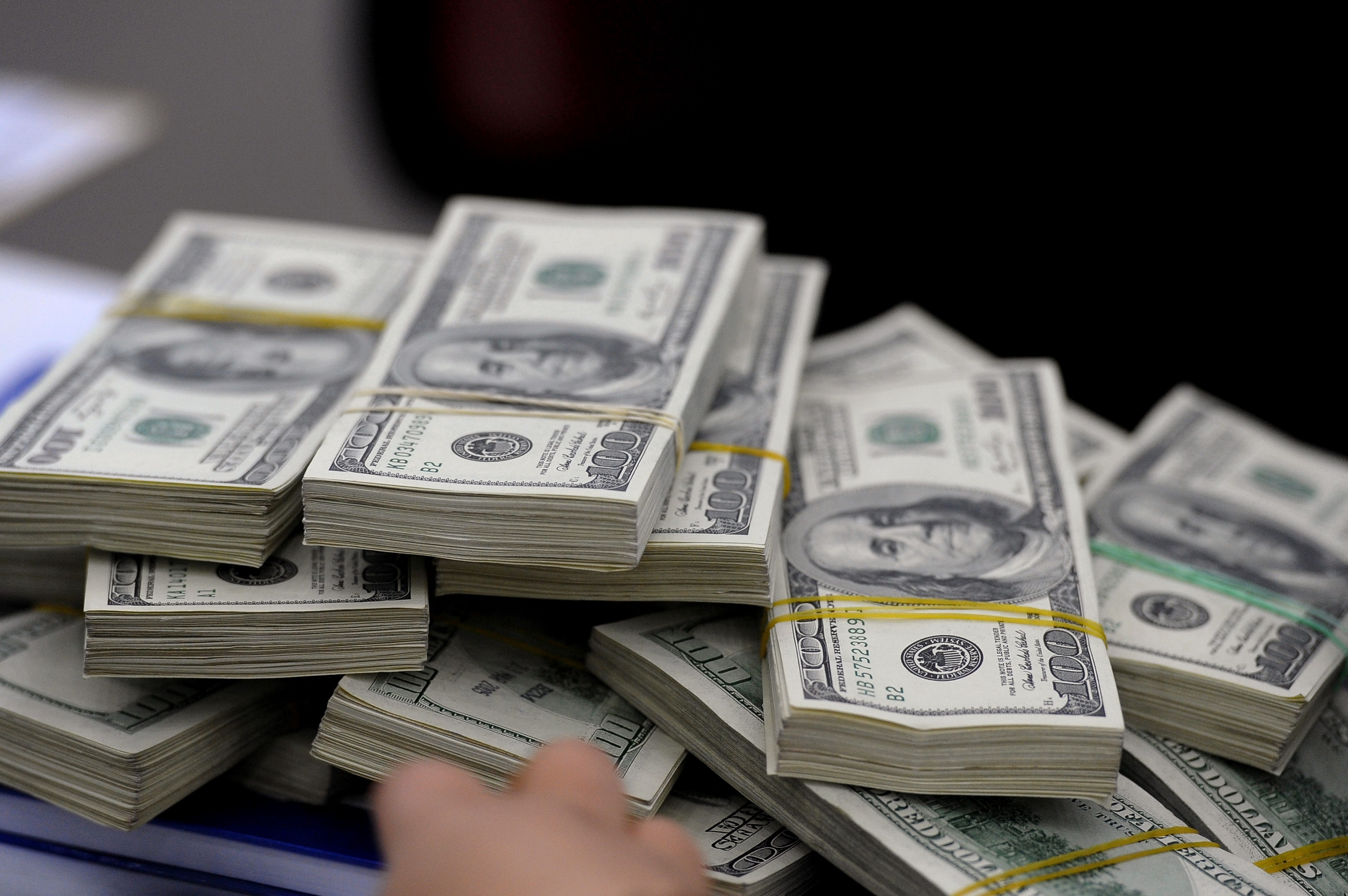 Cac tap doan lai ty USD o Viet Nam hinh anh