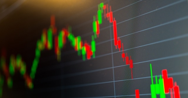 VN-Index lao doc hon 30 diem hinh anh