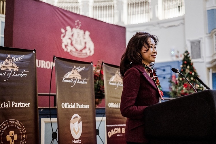 E&Y tu choi kiem toan cho Tan Tao hinh anh