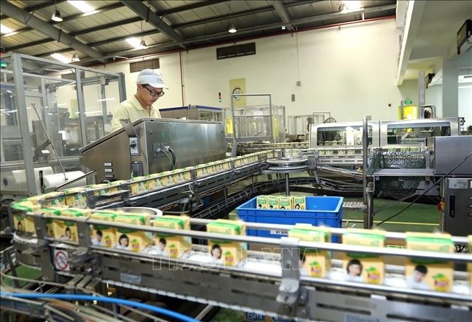 Nutifood thau tom dan cong ty me cua Vinasoy hinh anh