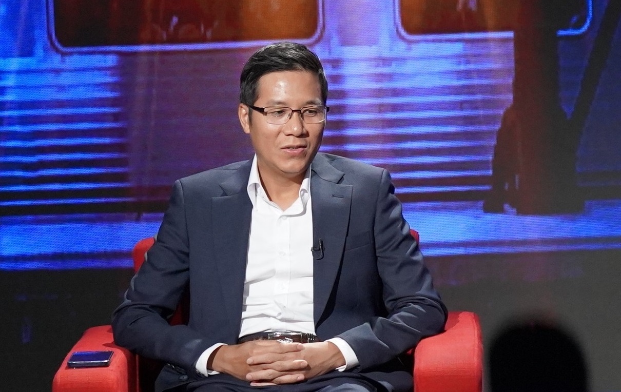 Chung khoan len manh, CEO quy dau tu noi chi la 'song hoi' hinh anh