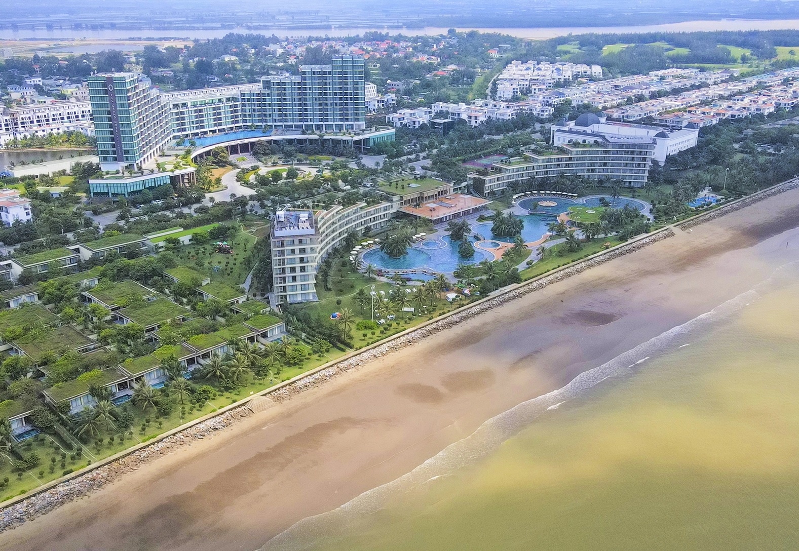 FLC,  FLC Sam Son,  cuong che thue anh 1