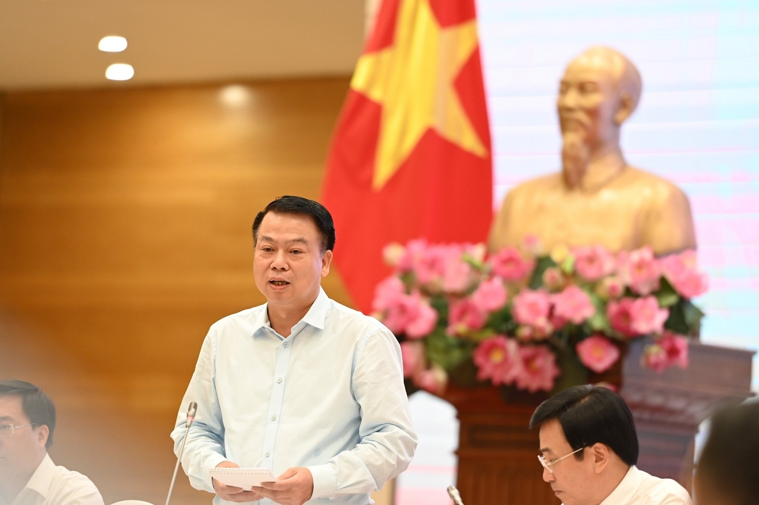 FLC,  thao tung,  ong Nguyen Duc Chi,  chung khoan anh 1