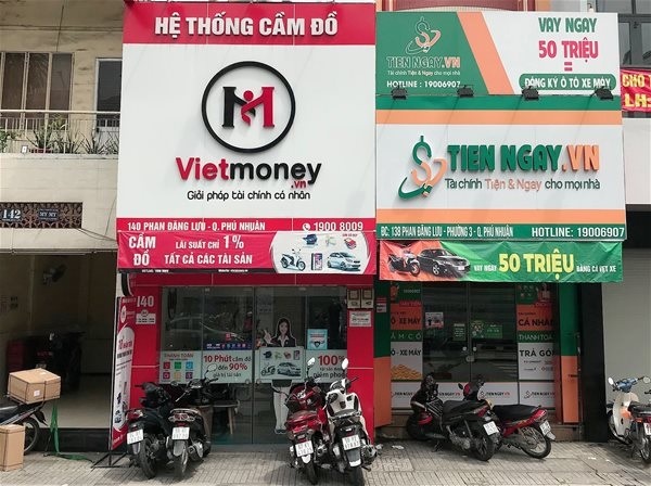 Vi sao chuoi cua hang cam do hut von ngoai? hinh anh