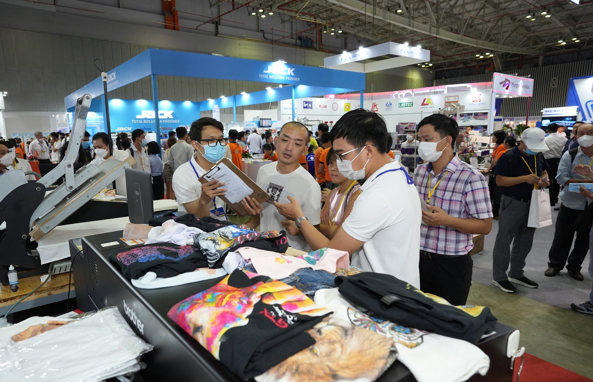 det may,  Vitas,  thi truong anh 2