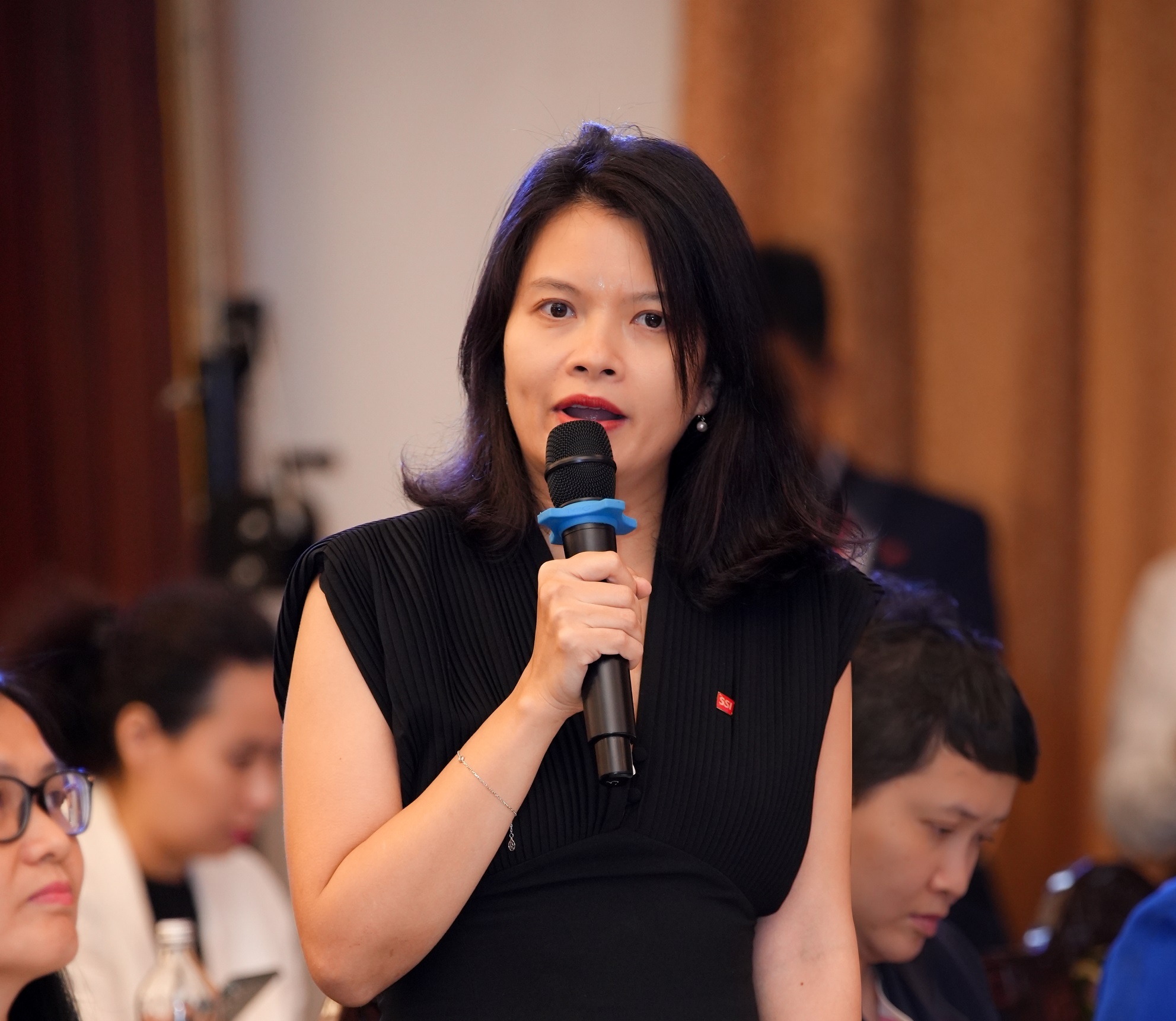 SSI,  co dong,  chung khoan anh 2