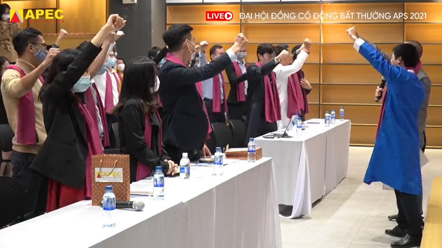 nha dau tu,  chung khoan,  thao tung anh 2