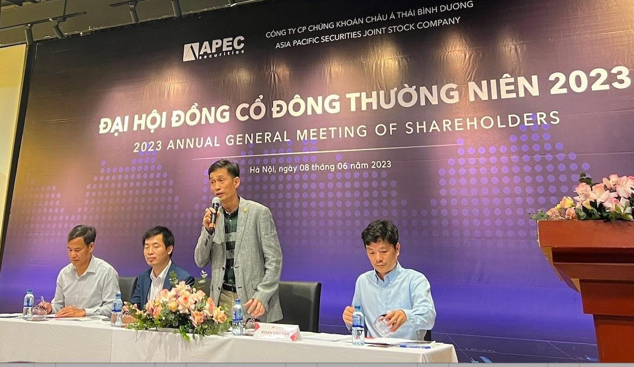 Hon 40 trieu co phieu ho Apec 'chat san' hinh anh