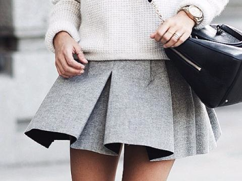 Mini skirt: Khuc bien tau la mat cho quy co cong so hinh anh