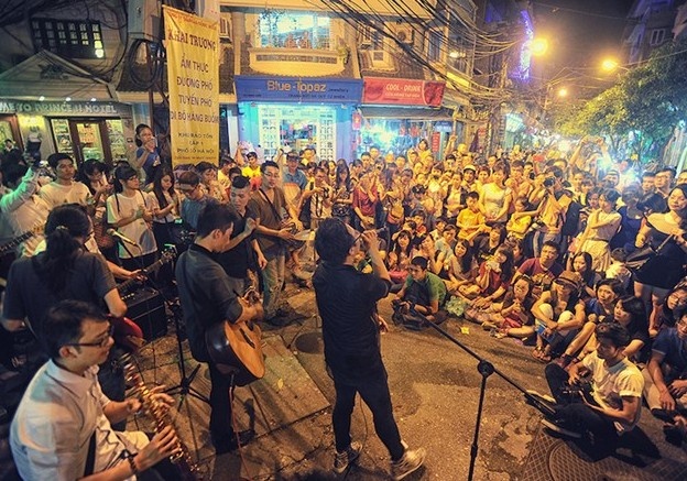 Ha Noi thanh san khau am nhac lon trong mot ngay hinh anh