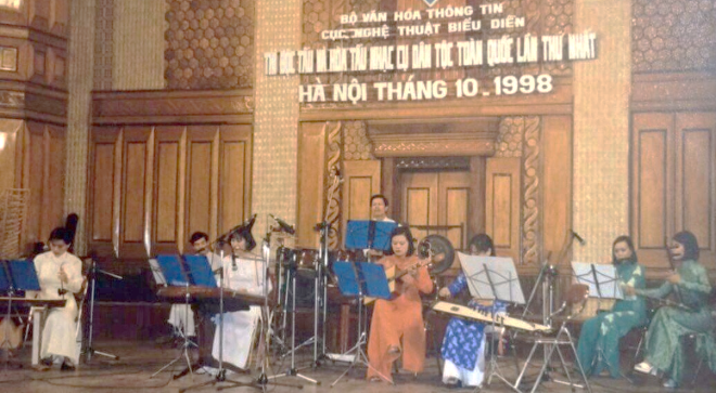 Co hien tuong bao che de chay danh hieu hinh anh