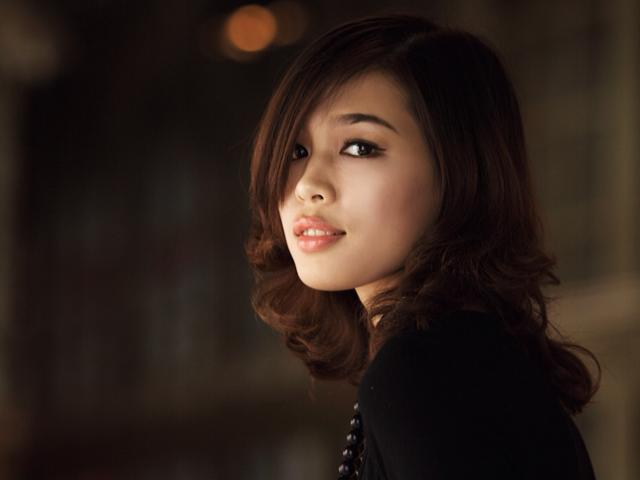 Me Bang Kieu ngam tho tang tac gia tre Linh Le hinh anh