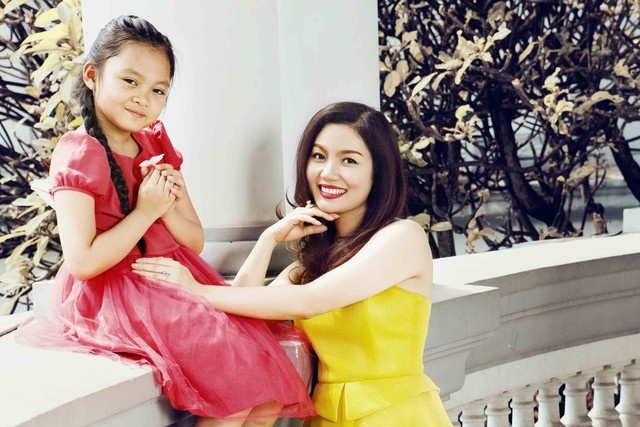 Ca si Ngoc Anh: 'Nuoi con mot minh, nhieu luc toi met moi' hinh anh