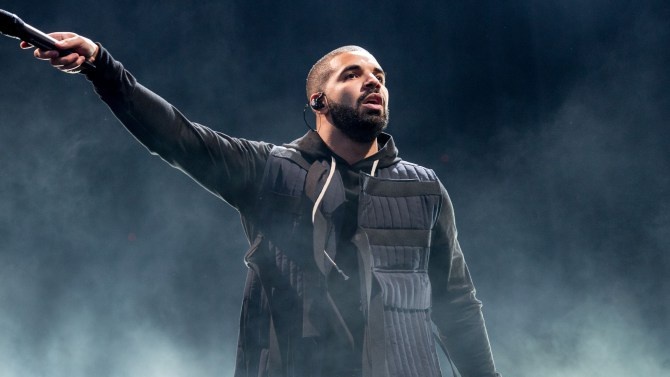 Drake can moc 100 single lot top Billboard Hot 100 hinh anh