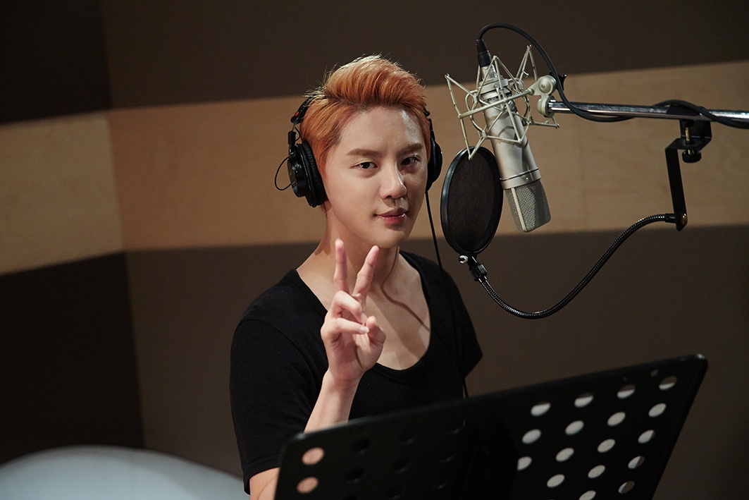 Junsu (TVXQ ) tiet lo ten ca khuc chu de hinh anh