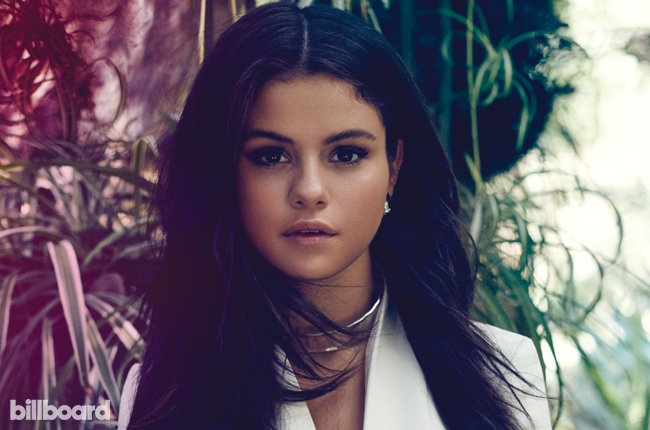Selena Gomez he lo ve qua khu mac benh nan y hinh anh