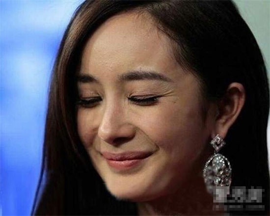 Hinh anh boc me dung nhan hang trung cua Duong Mich hinh anh