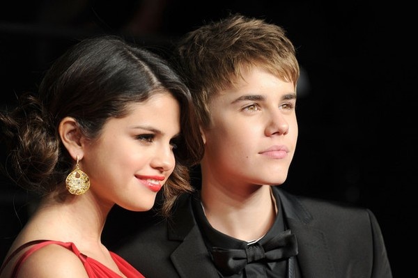 Justin Bieber va Selena Gomez ra mat single chung hinh anh