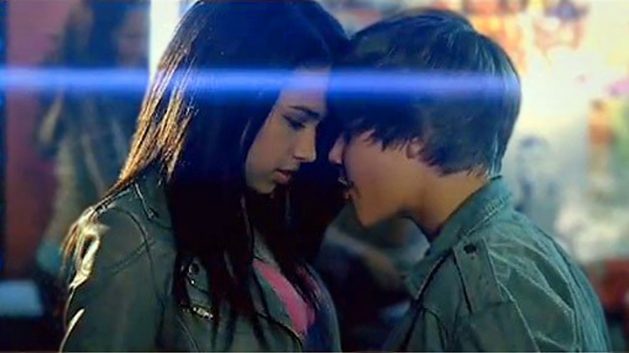 Ban gai cu cua Justin Bieber trong MV 'Baby' mang bau hinh anh