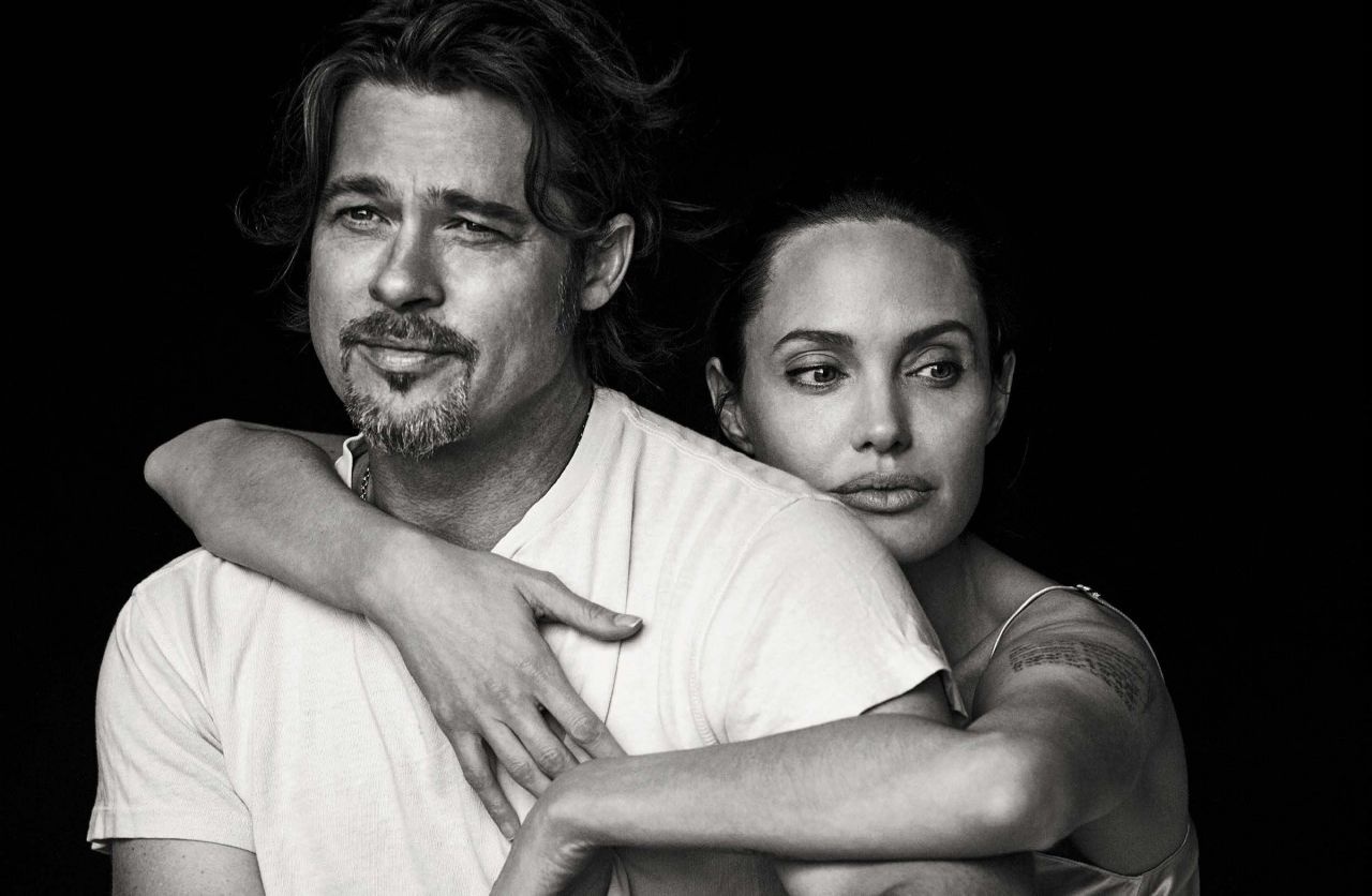 Brad Pitt va Angelina Jolie ngot ngao tren bia tap chi hinh anh