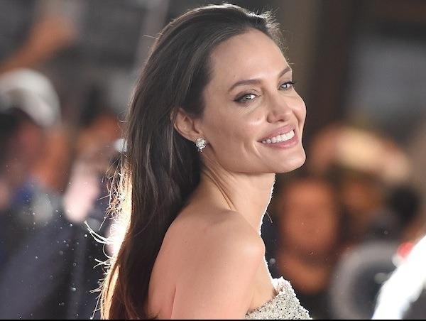 Angelina Jolie: 'Toi thay vui vi minh gia hon' hinh anh