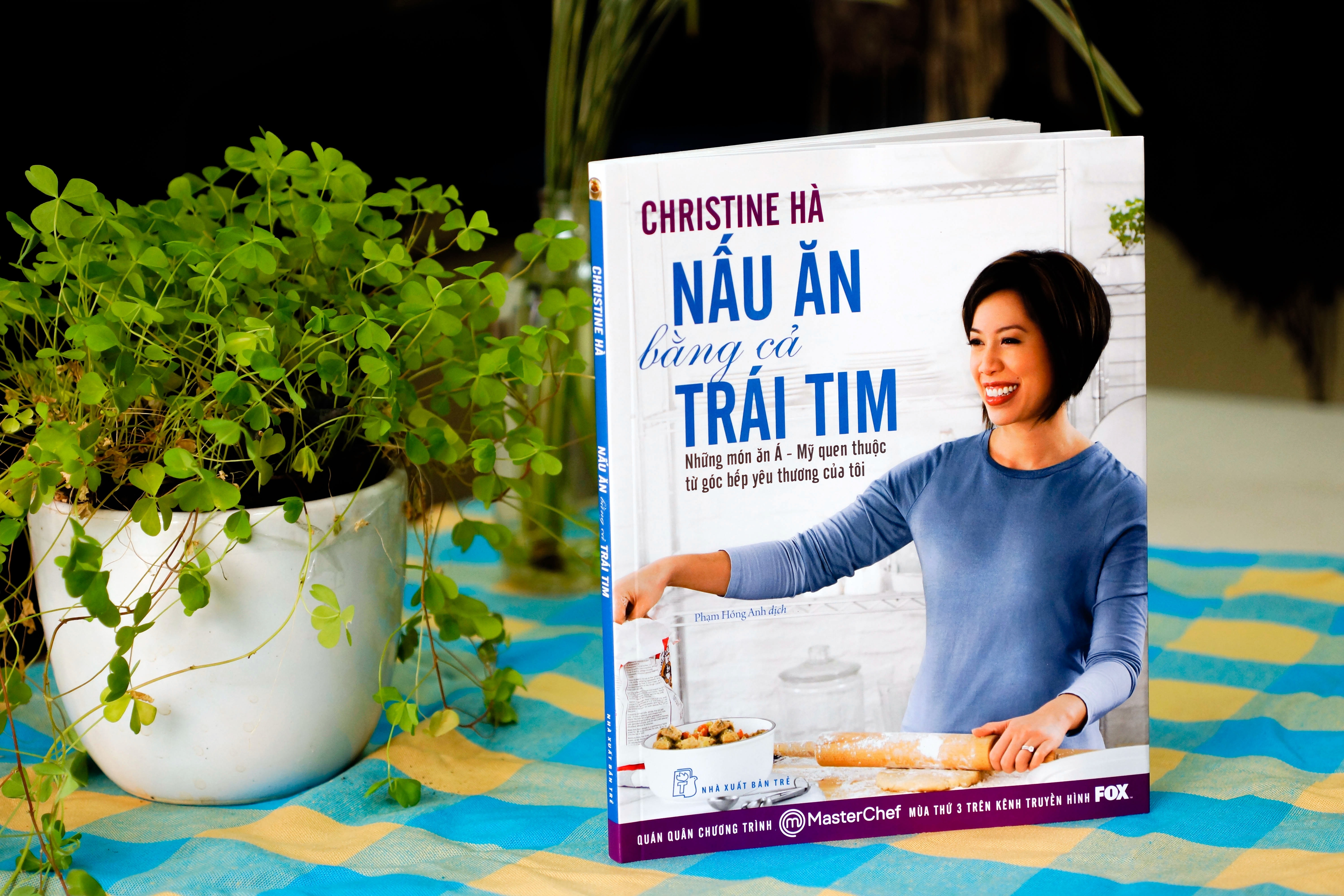 Christine Ha: Lam duoc nhieu dieu y nghia hon vi khiem thi hinh anh