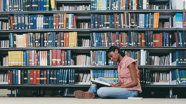 10 loi ich cua viec doc sach hinh anh