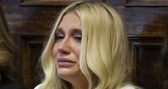 Ke$ha bi xu thua trong vu kien nha san xuat Dr.Luke hinh anh