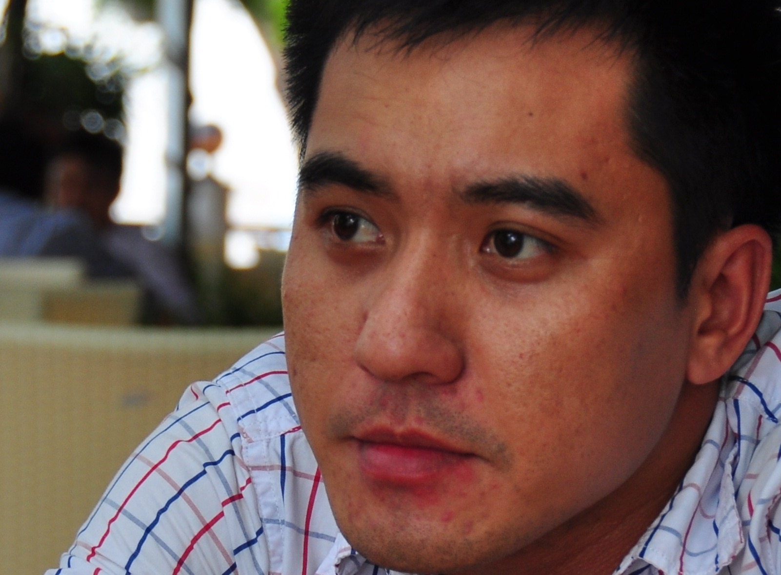 Nha van Van Thanh Le: 'Duong van la duong chay marathon' hinh anh