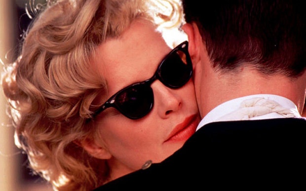 10 vai nu co nhan sac chet nguoi hinh anh