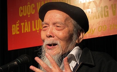 Tac gia cheo ‘Tong Tran – Cuc Hoa’ qua doi hinh anh