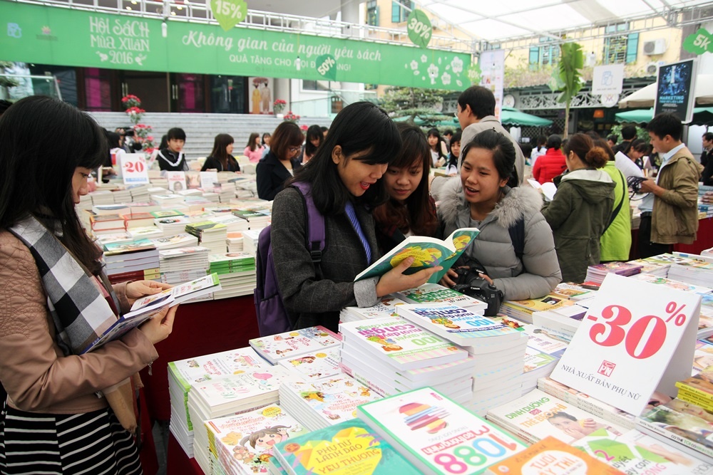 Hoi sach mua xuan 2016 anh 1