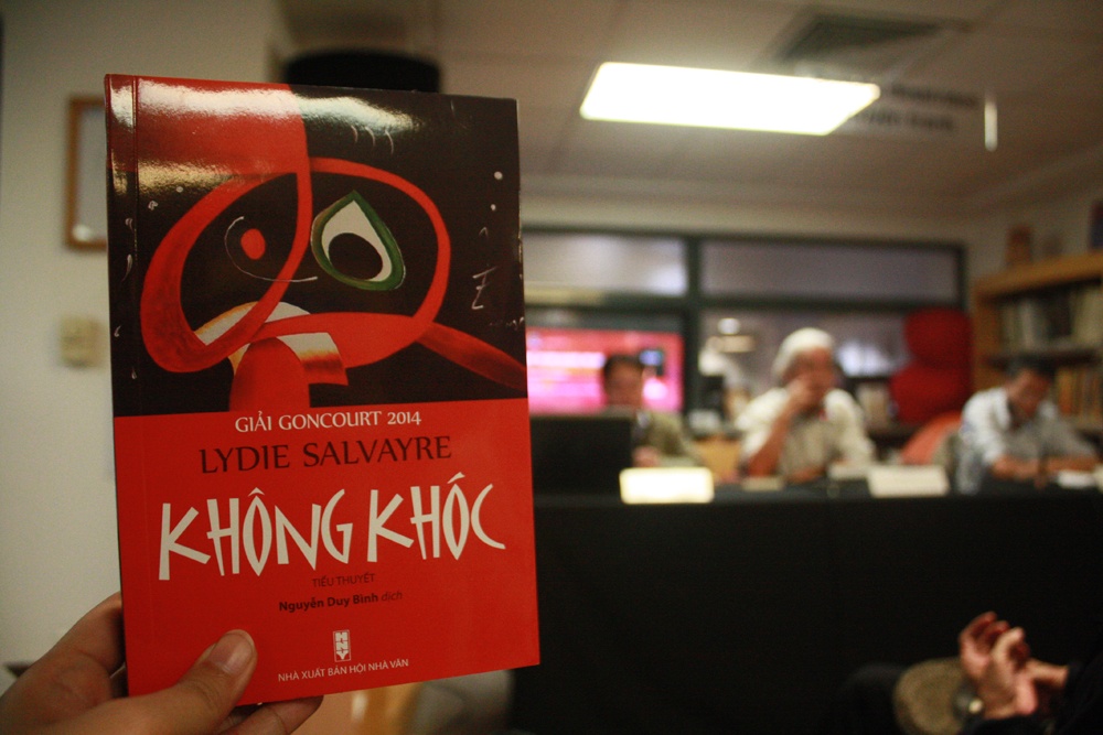 tọa đàm về tiểu thuyế Không khóc ảnh 2 toa dam ve tieu thuye Khong khoc anh 2