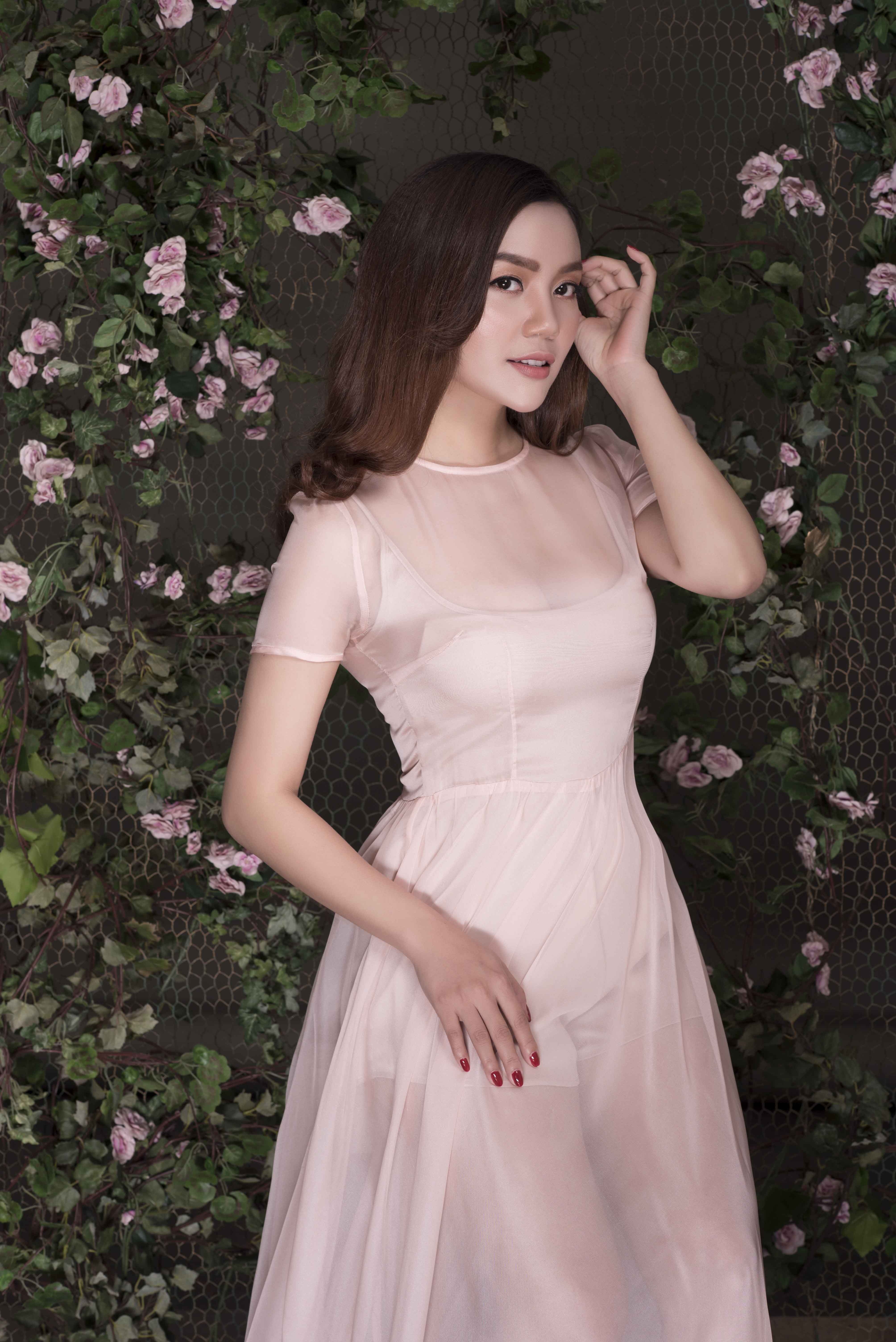 Ngoạc Anh thực hiện liveshow tiền tỷ ảnh 1 Ngoac Anh thuc hien liveshow tien ty anh 1