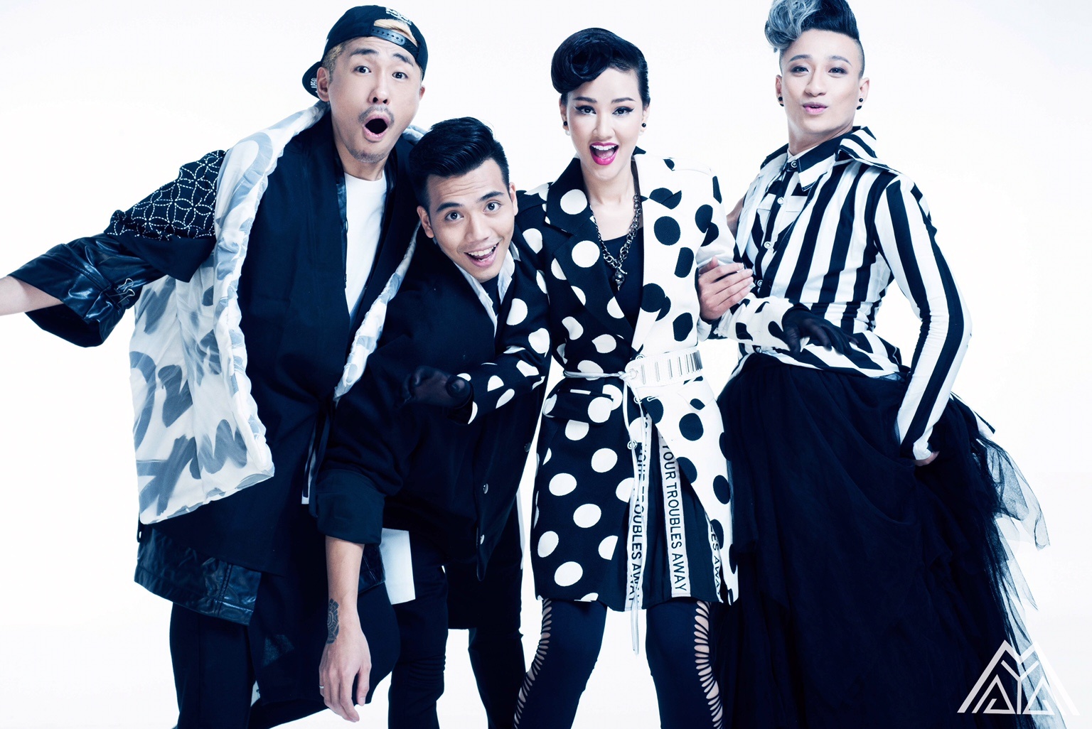 Lưu Thiên Hương đạo nhạc ảnh 2 Luu Thien Huong dao nhac anh 2