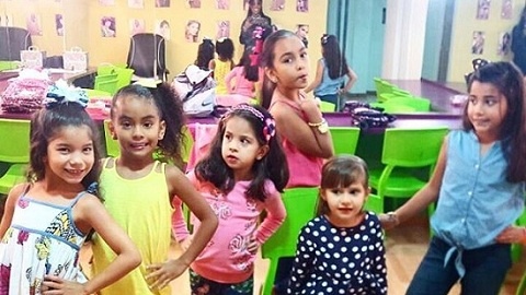 Kinh ngac cac lo dao tao hoa hau nhi hinh anh