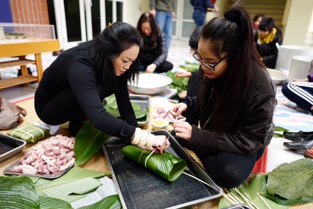 Vi sao ca nuong Kieu Anh duoc me chong thuong nhu con gai? hinh anh