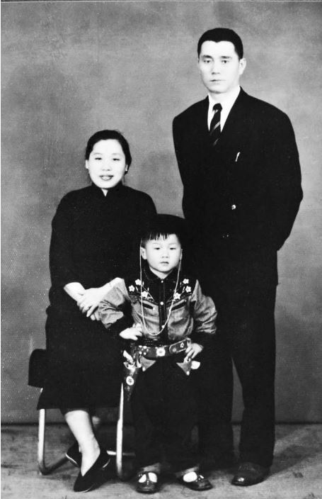 tu truyen Thanh Long anh 1