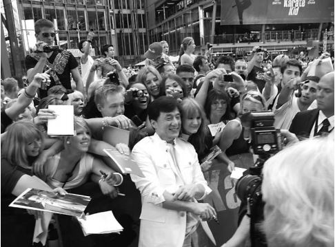 tu truyen Thanh Long anh 13