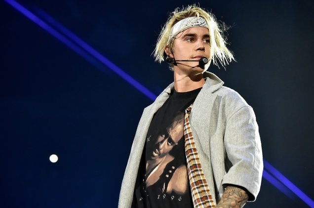 Justin Bieber co hinh xam moi tren mat hinh anh