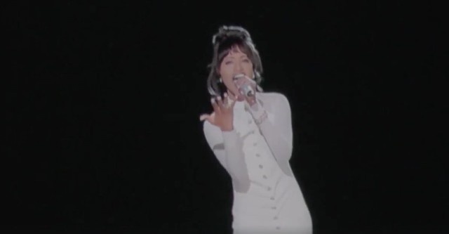Christina Aguilera huy man 'song ca' voi Whitney Houston hinh anh
